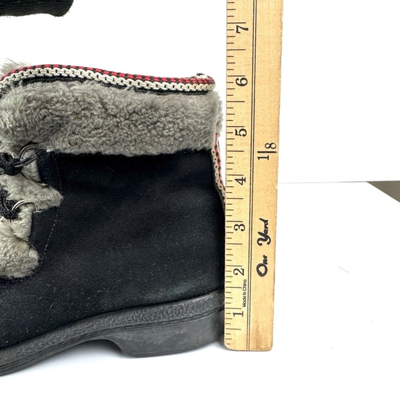 Vintage 1970s Yodelers Women's Sz 5 Winter Ankle Boots Black Suede Faux Fur -USA - Picture 9 of 9